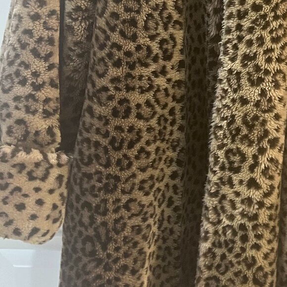 Lillie Rubin Faux Fur Leopard Coat - Picture 7 of 8